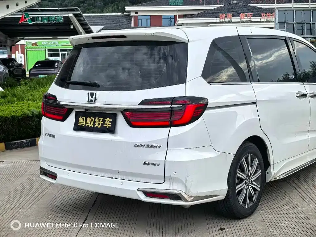 Honda Odyssey — фото 4