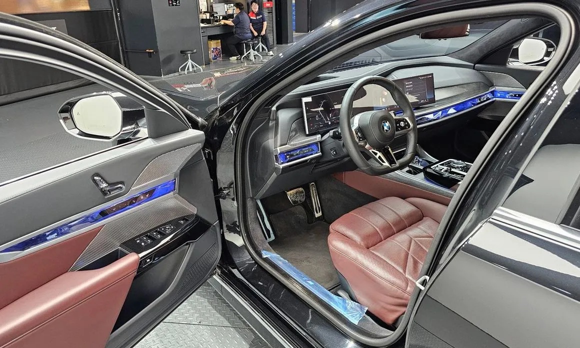 BMW 7-Series 2023 из KR, фото 5