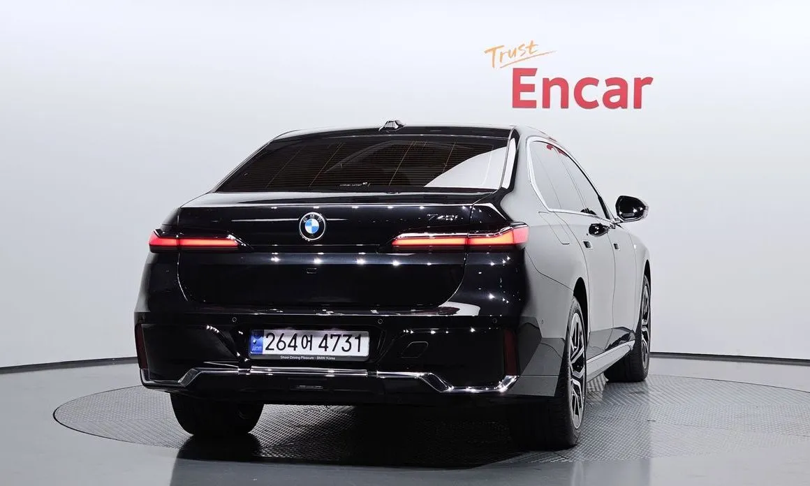 BMW 7-Series 2023 из KR, фото 10