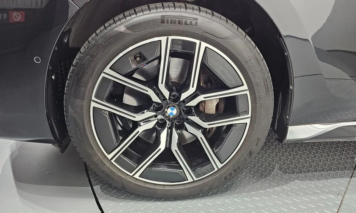 BMW 7-Series 2023 из KR, фото 6