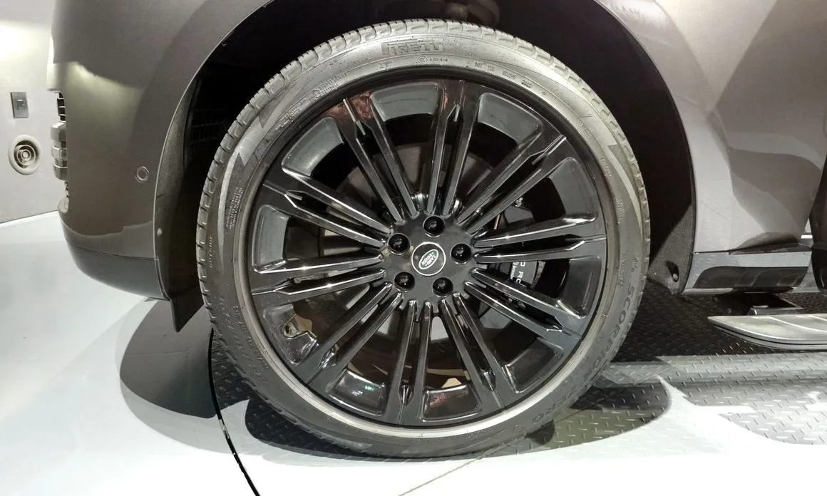 Land Rover Range Rover 2023 из KR, фото 8