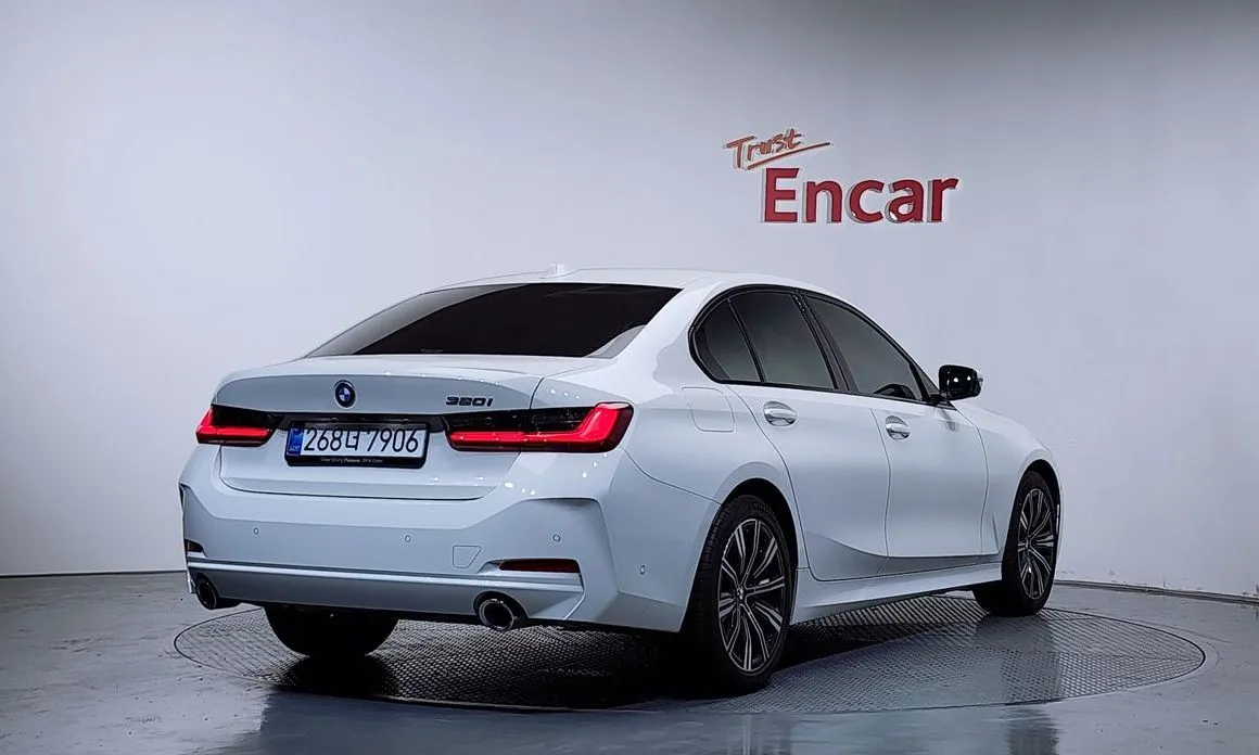 BMW 3-Series 2025 из KR, фото 7