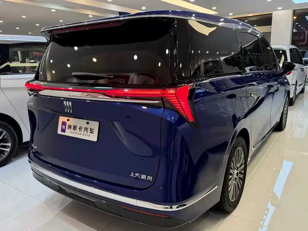 Buick GL8 Hybrid 2024 из CN, фото 5