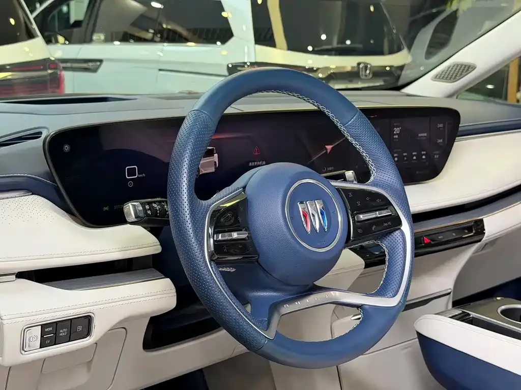 Buick GL8 Hybrid 2024 из CN, фото 9