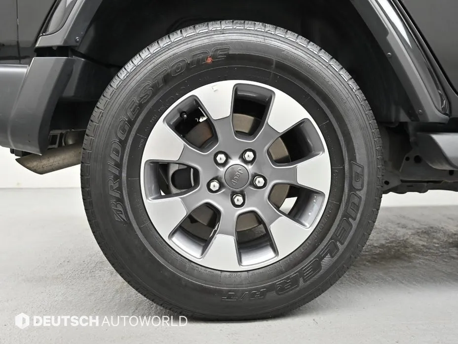 Jeep Wrangler — фото 4