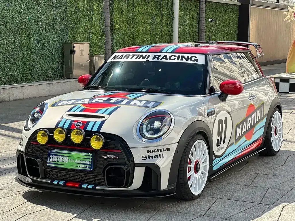 MINI JCW (John Cooper Works) — фото 1