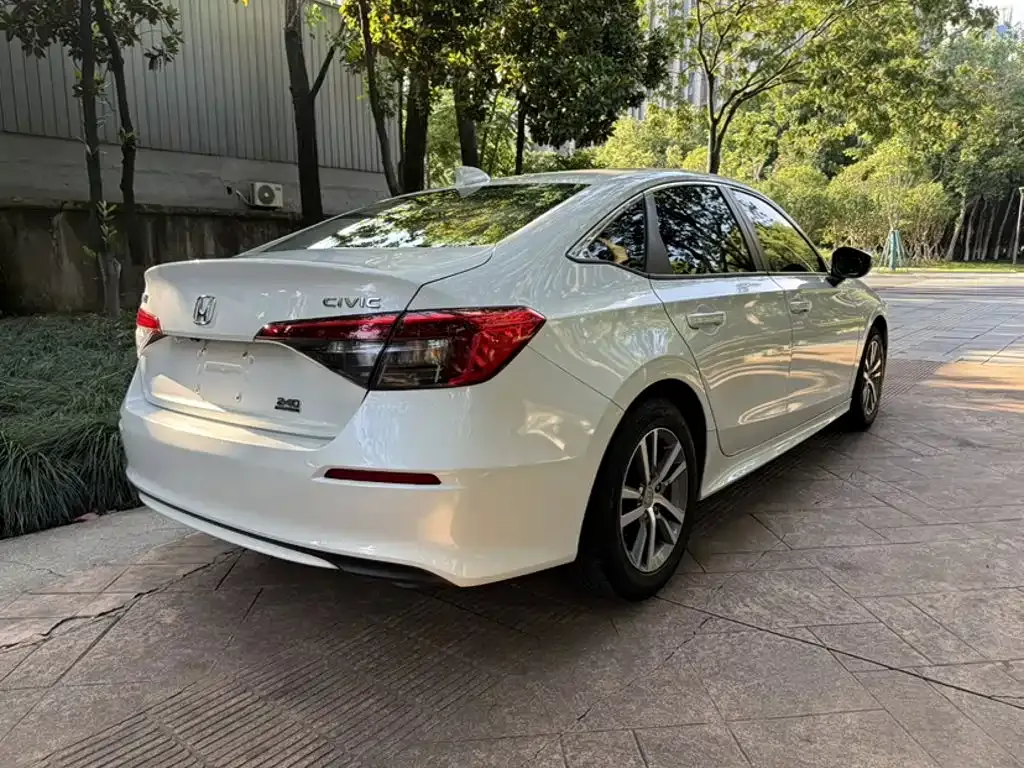 Honda Civic — фото 6