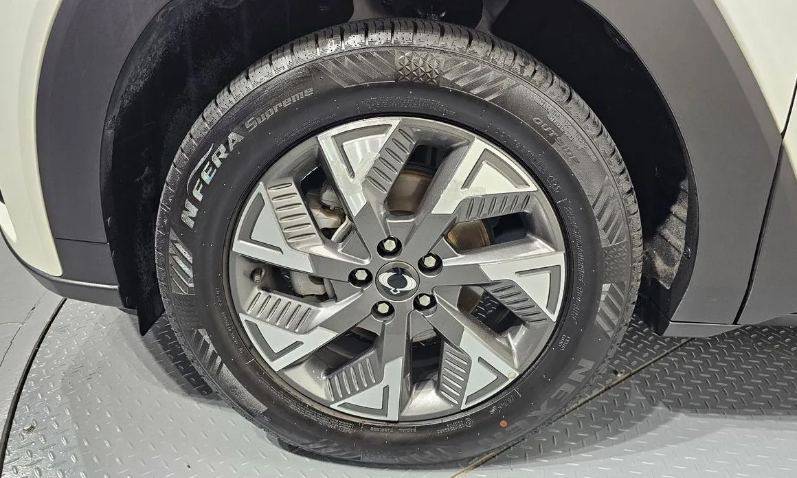 KG Mobility (Ssangyong) Torres — фото 10
