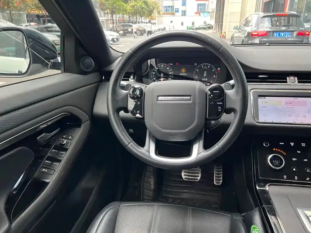 Land Rover Evoque — фото 5