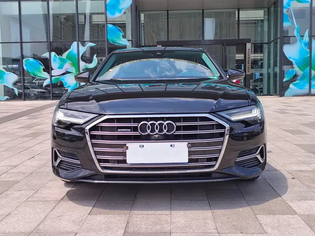 Audi A6L — фото 8