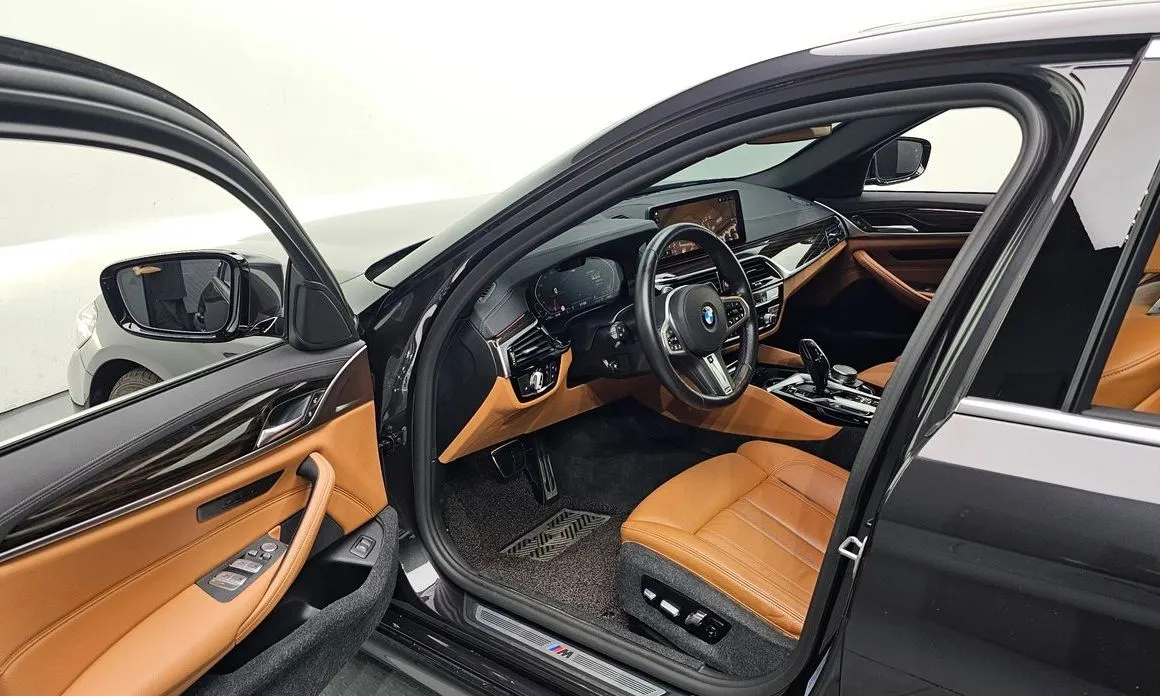 BMW 5-Series 2021 из KR, фото 4