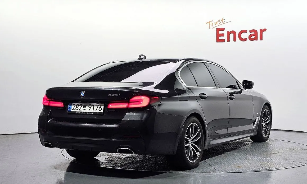 BMW 5-Series 2021 из KR, фото 8