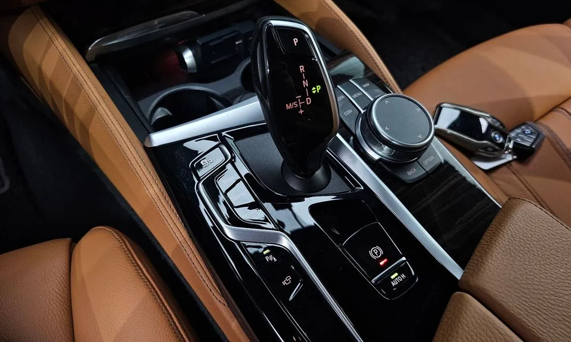 BMW 5-Series 2021 из KR, фото 10