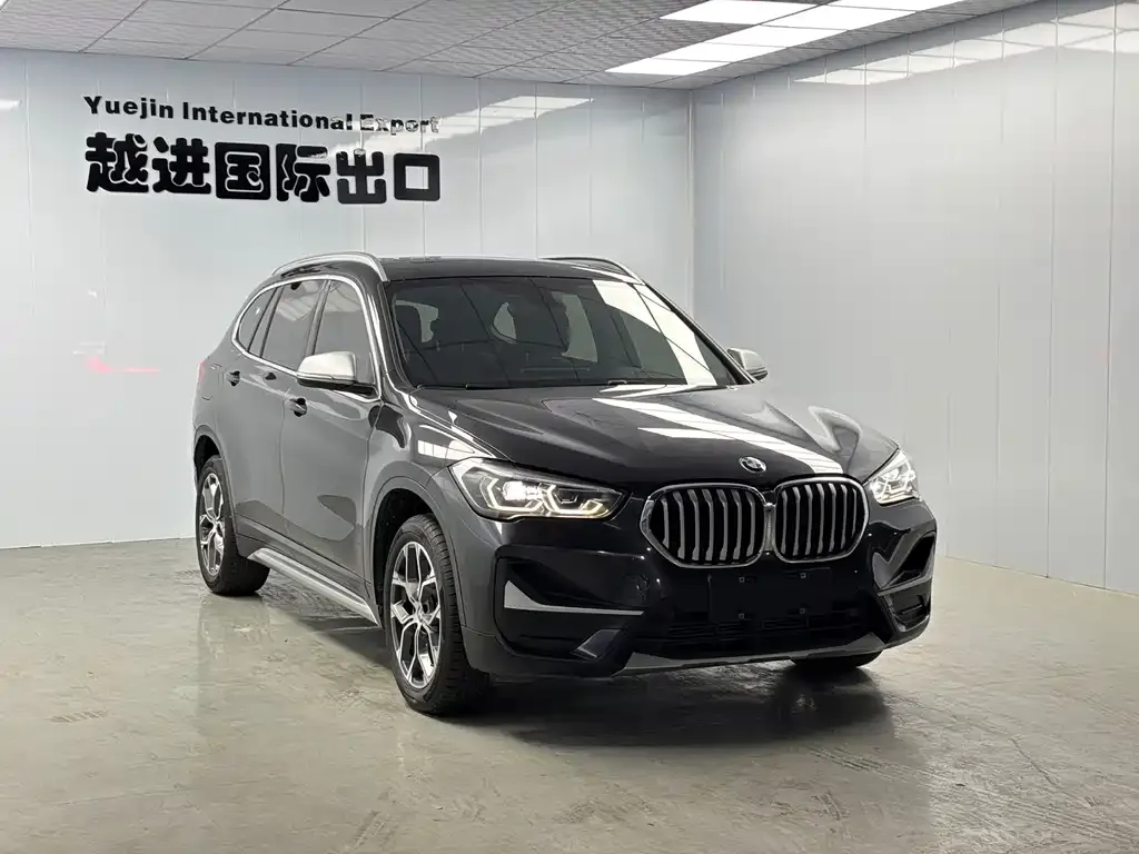 BMW X1 — фото 5