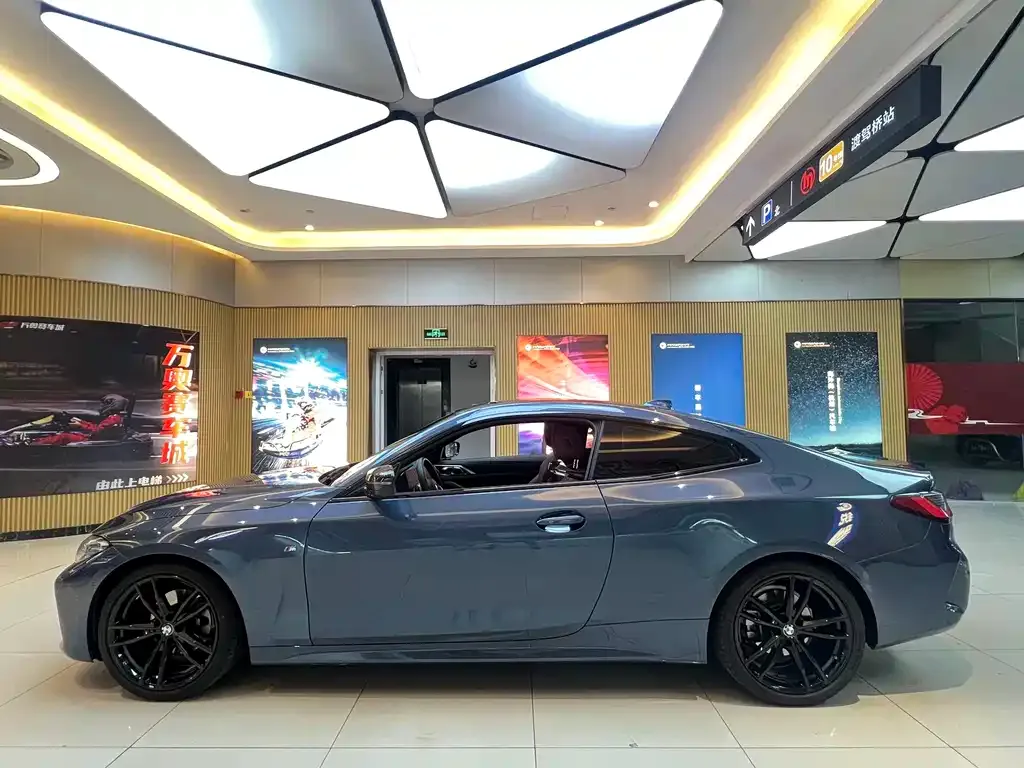 BMW 4 Series 2022 из CN, фото 8