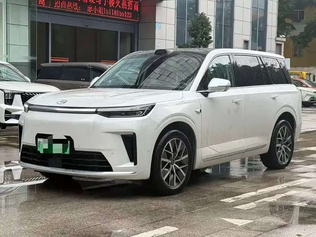GAC Motor Trumpchi S9