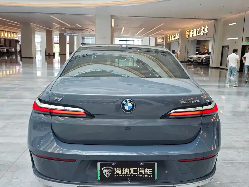 BMW i7 2023 из CN, фото 5