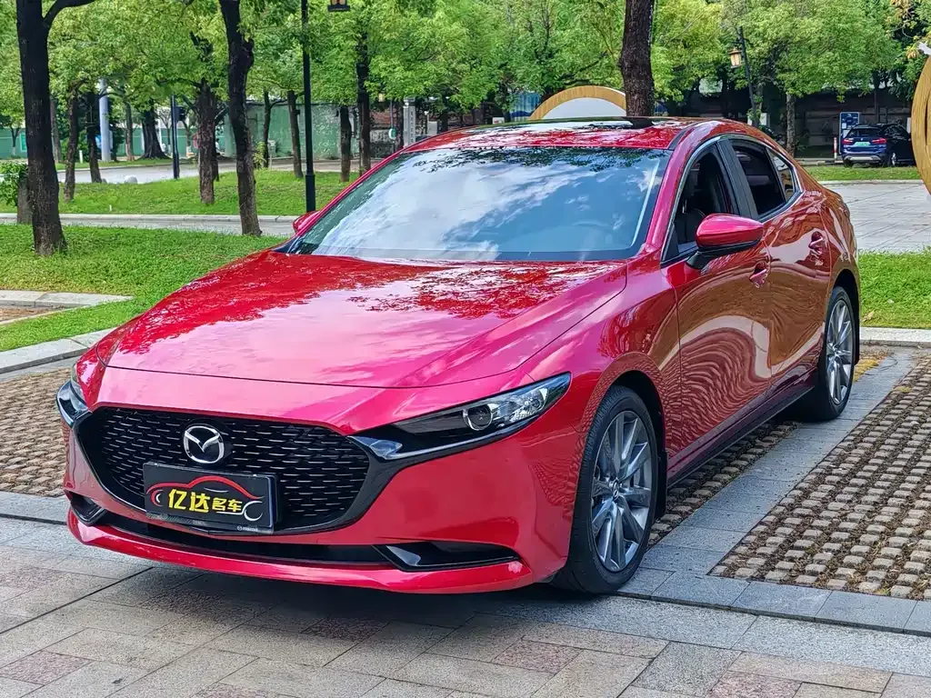 Mazda 3 Axela — фото 1