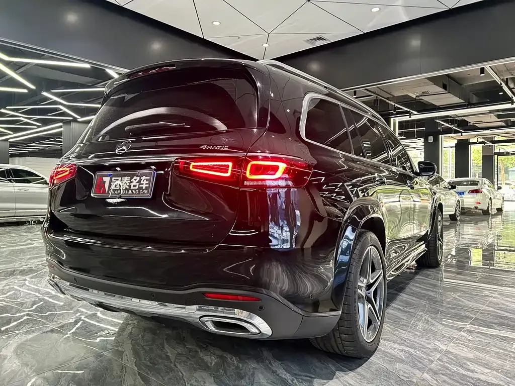 Mercedes-Benz GLS — фото 9