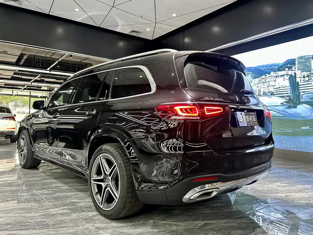Mercedes-Benz GLS — фото 10