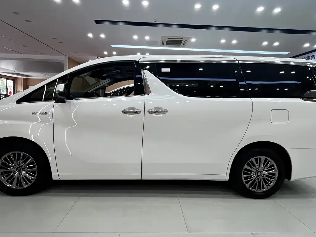 Toyota Vellfire 2022 из CN, фото 6