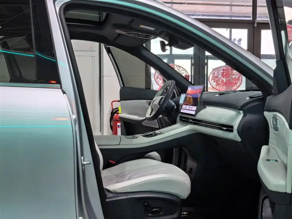 Geely Galaxy Xingjian 7 2025 из CN, фото 10