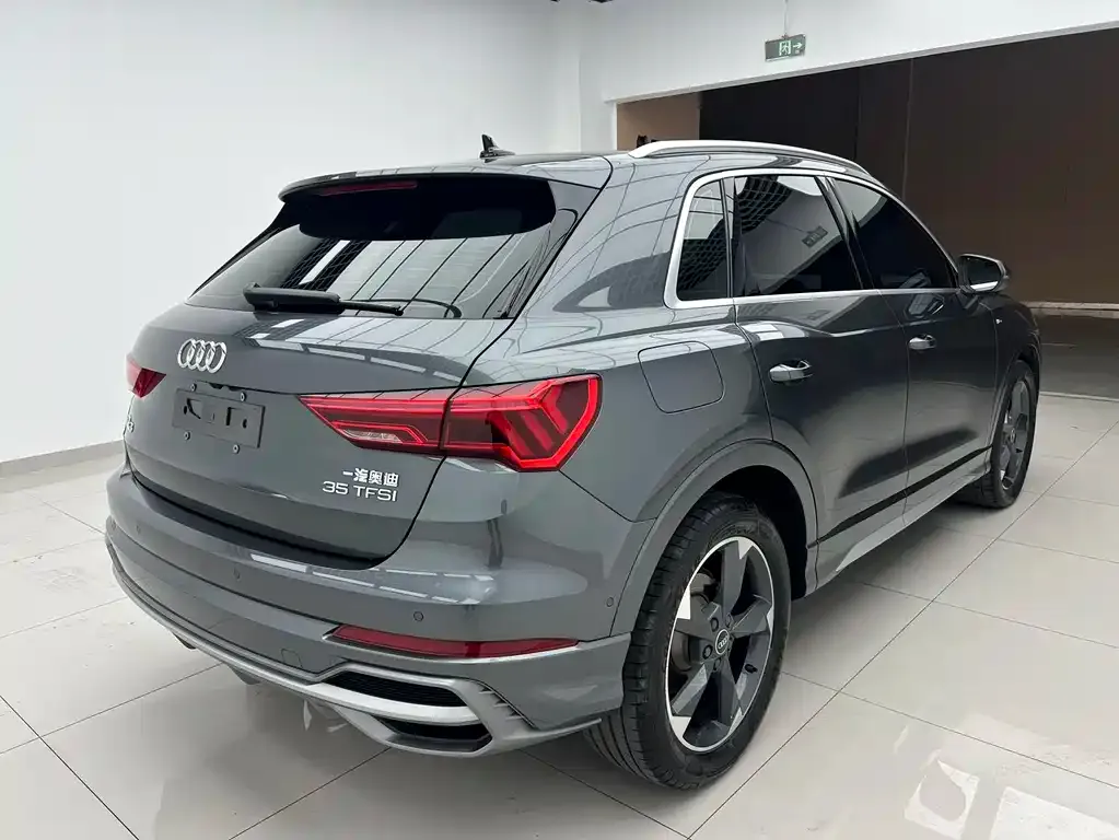 Audi Q3 — фото 4