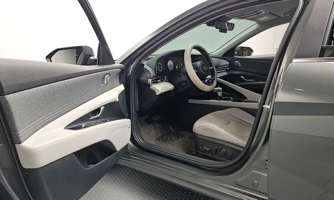 Hyundai AVANTE 2022 из KR, фото 4