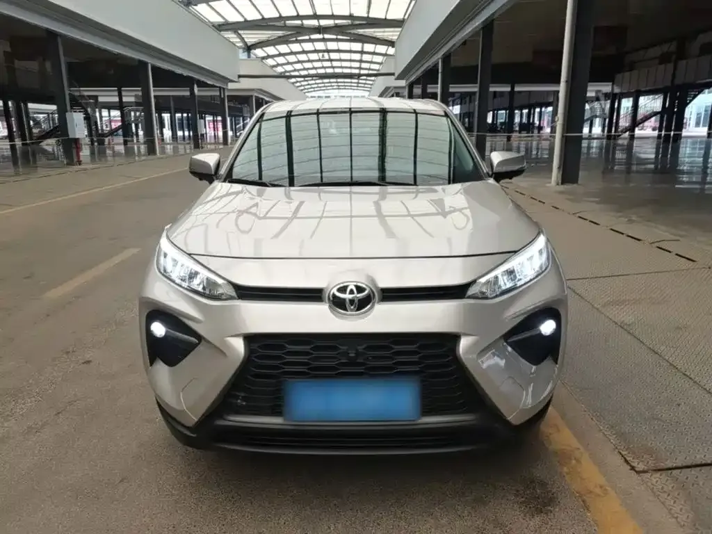 Toyota Wildlander 2023 из CN, фото 7