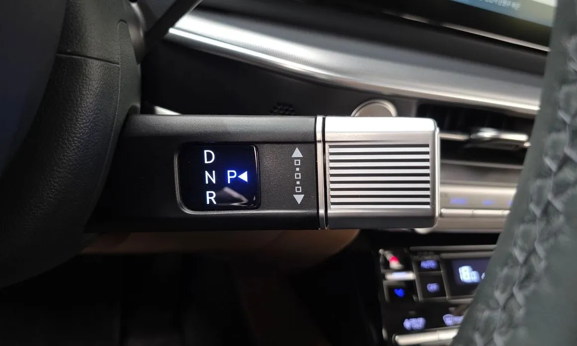 Hyundai Grandeur 2023 из KR, фото 4