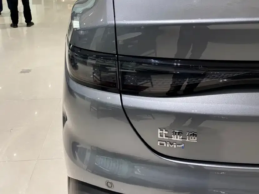 BYD Seal 05 DM-i — фото 6