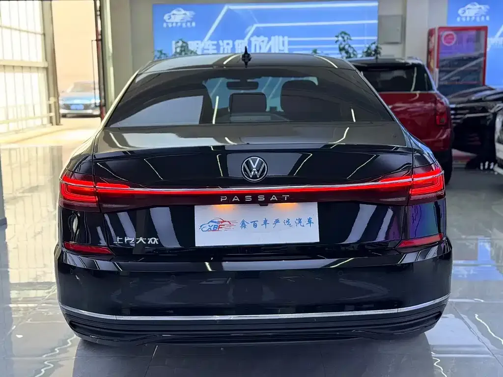 Volkswagen Passat — фото 5