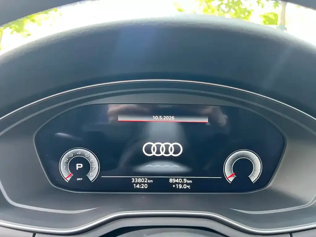 Audi A4L — фото 2