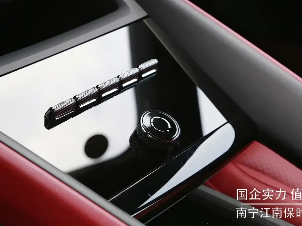 Porsche Macan EV 2025 из CN, фото 10