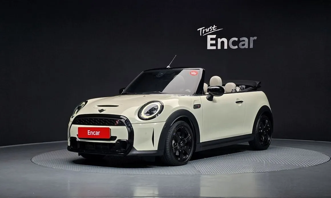 Mini Cooper Convertible 2023 из KR, фото 1