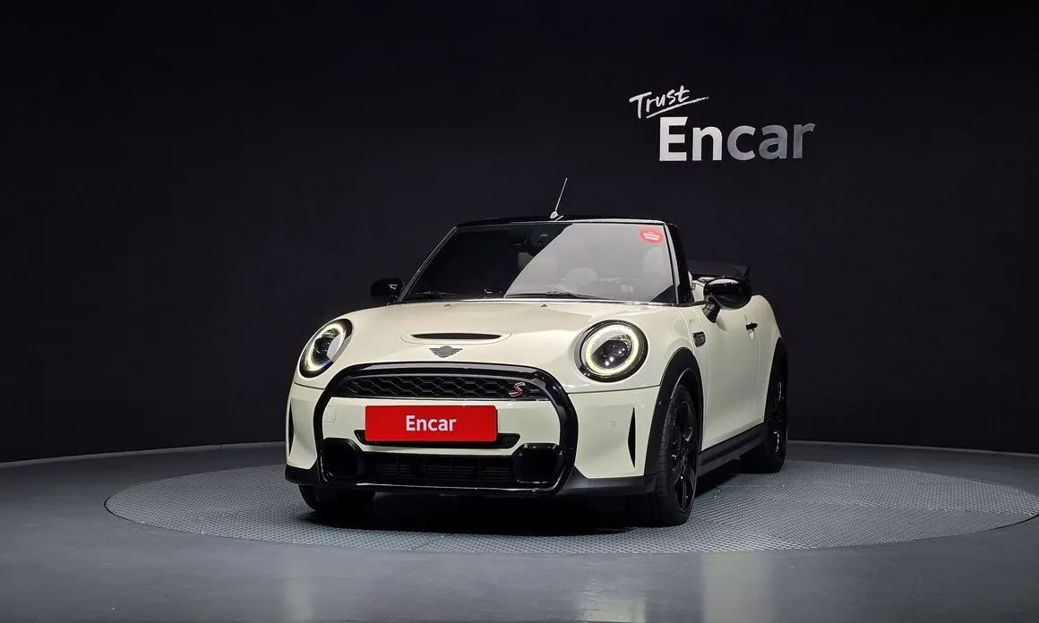 Mini Cooper Convertible 2023 из KR, фото 5