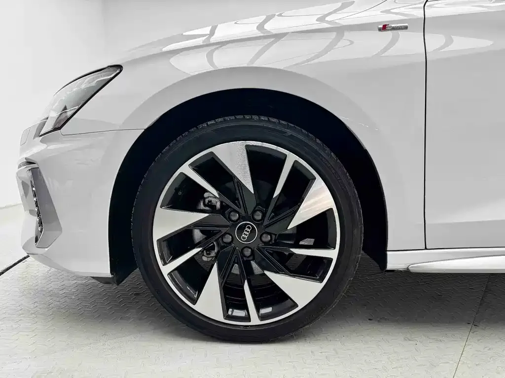 Audi A3 — фото 10