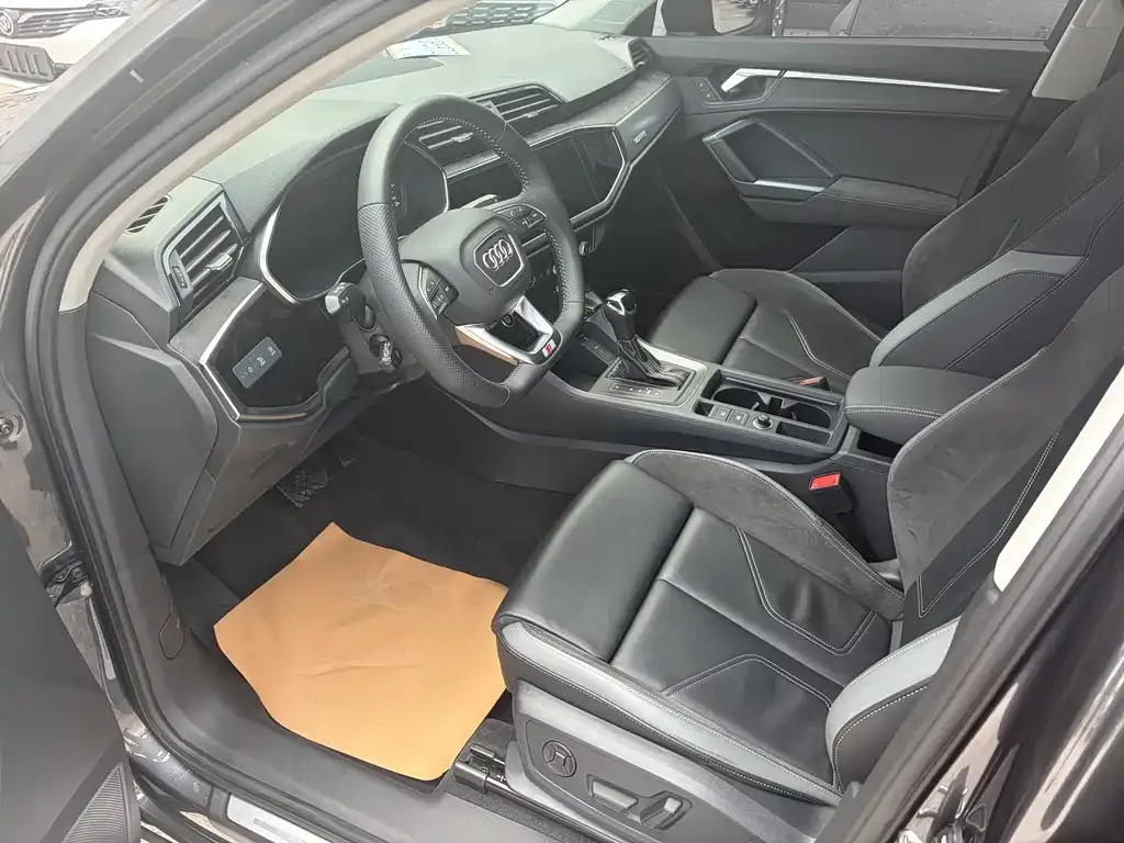 Audi Q3 Sportback — фото 5