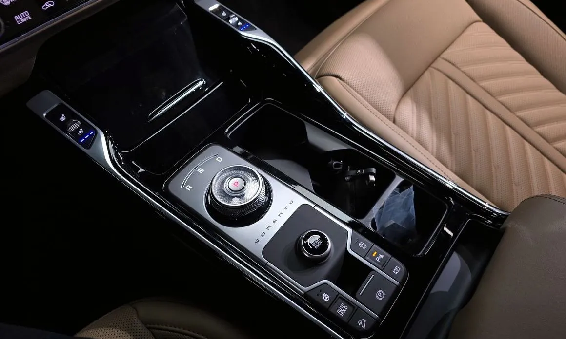 Kia Sorento — фото 9
