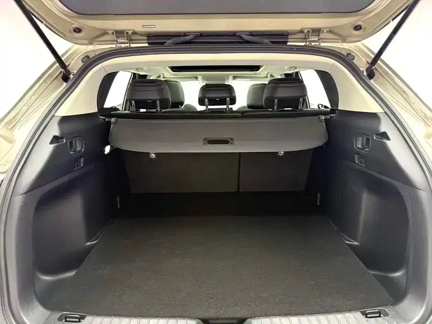 Mazda CX-50 2023 из CN, фото 5