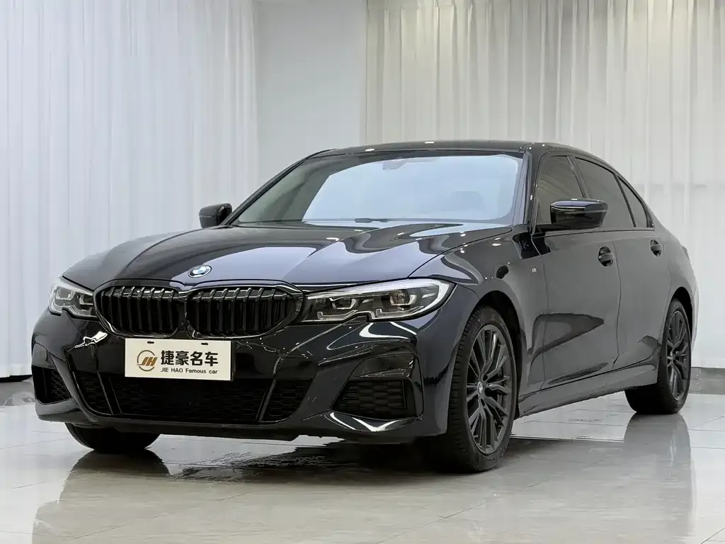 BMW 3 Series — фото 1