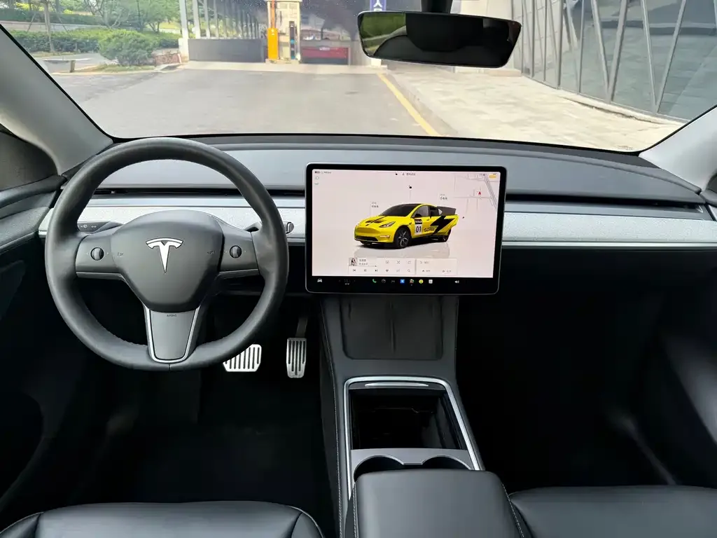 Tesla Model Y — фото 6