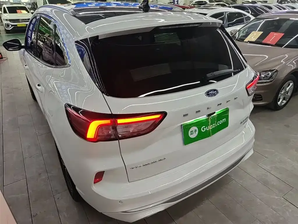 Ford Escape 2021 из CN, фото 9