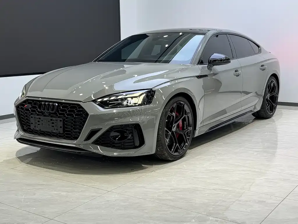 Audi RS 5 — фото 1