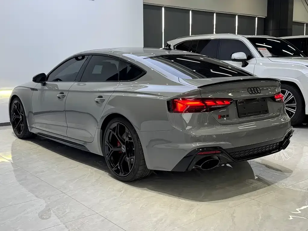 Audi RS 5 — фото 10