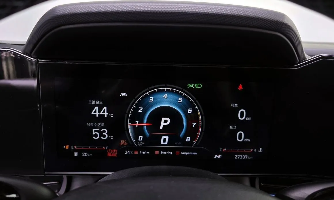 Hyundai AVANTE 2022 из KR, фото 4