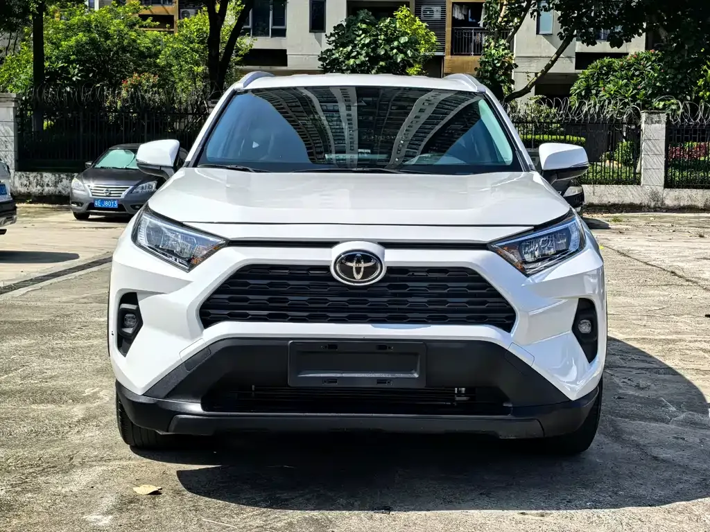 Toyota RAV4 2024 из CN, фото 9