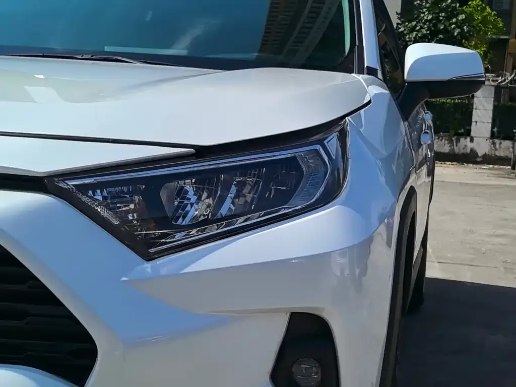 Toyota RAV4 2024 из CN, фото 3