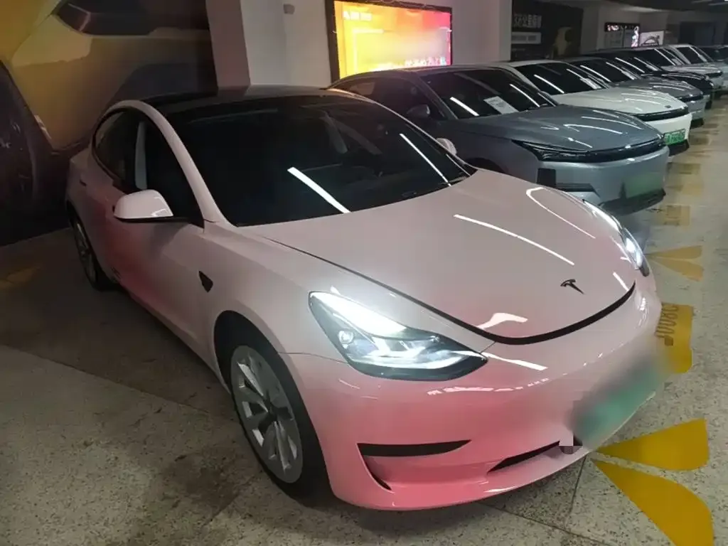 Tesla Model 3 — фото 10