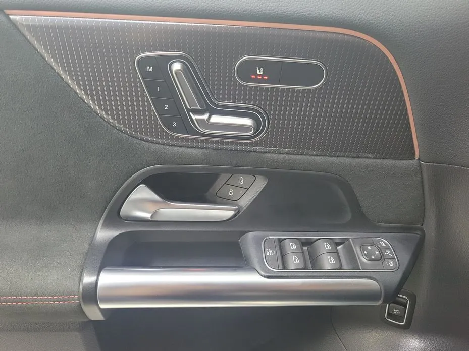 Mercedes-Benz EQA 2024 из KR, фото 10